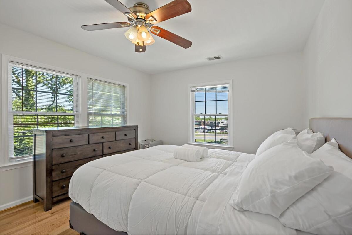 Havenly Homes Dmv Arlington Quarto foto