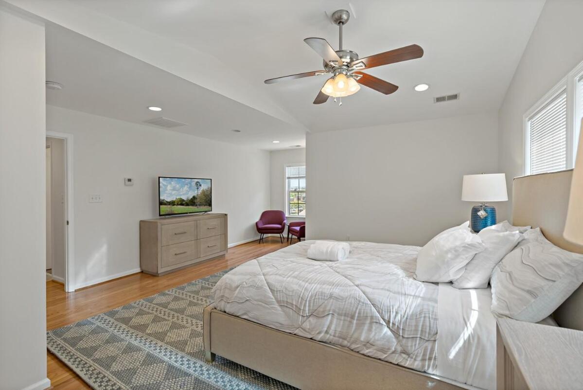 Havenly Homes Dmv Arlington Quarto foto